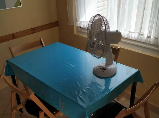 Сasa de vacaciones Liget Apartman